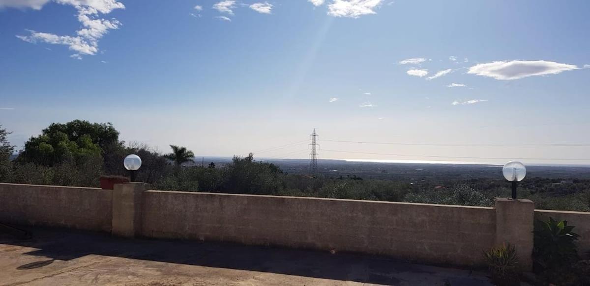 Villa Enea - Ad Uso Esclusivo Dei Nostri Ospiti Solarino Luaran gambar